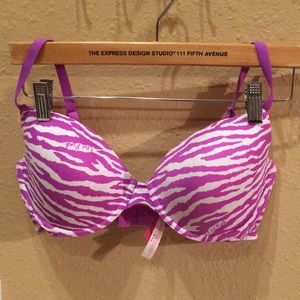 Pink Victoria Secret bra